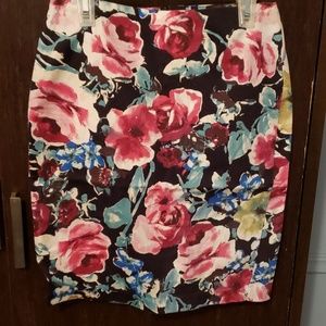 Forever 21 Floral pencil skirt
